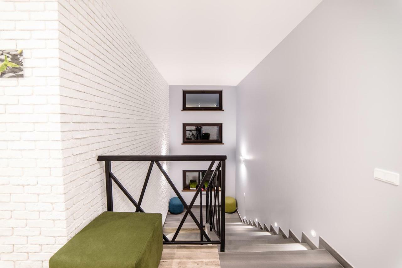 Is'Land Hostel Oujhorod Extérieur photo