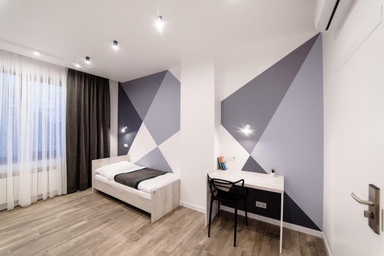 Is'Land Hostel Oujhorod Extérieur photo