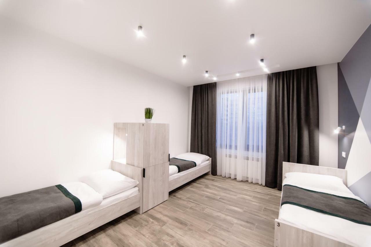 Is'Land Hostel Oujhorod Extérieur photo
